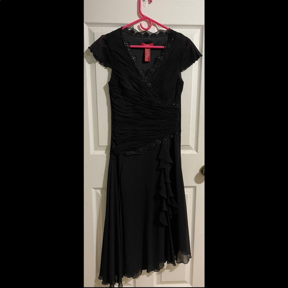 sangria cross black dress